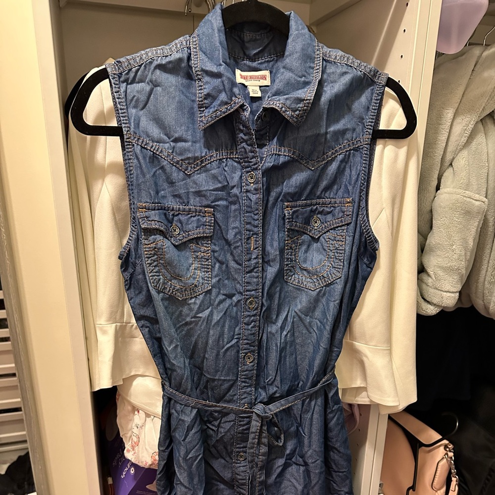 True religion, denim, sleeveless shirt, dress, medium great condition!